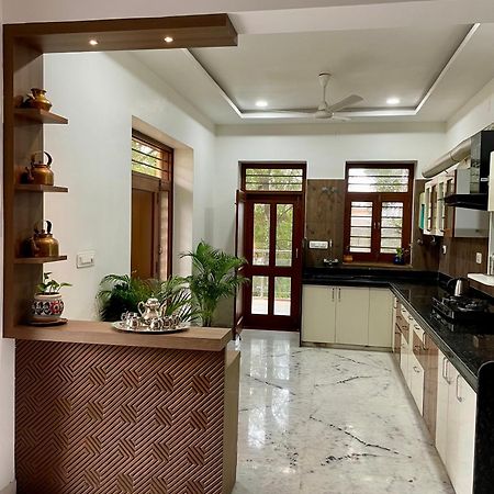 Karni Nivvas - Luxury Redefined Villa Удайпур Екстериор снимка
