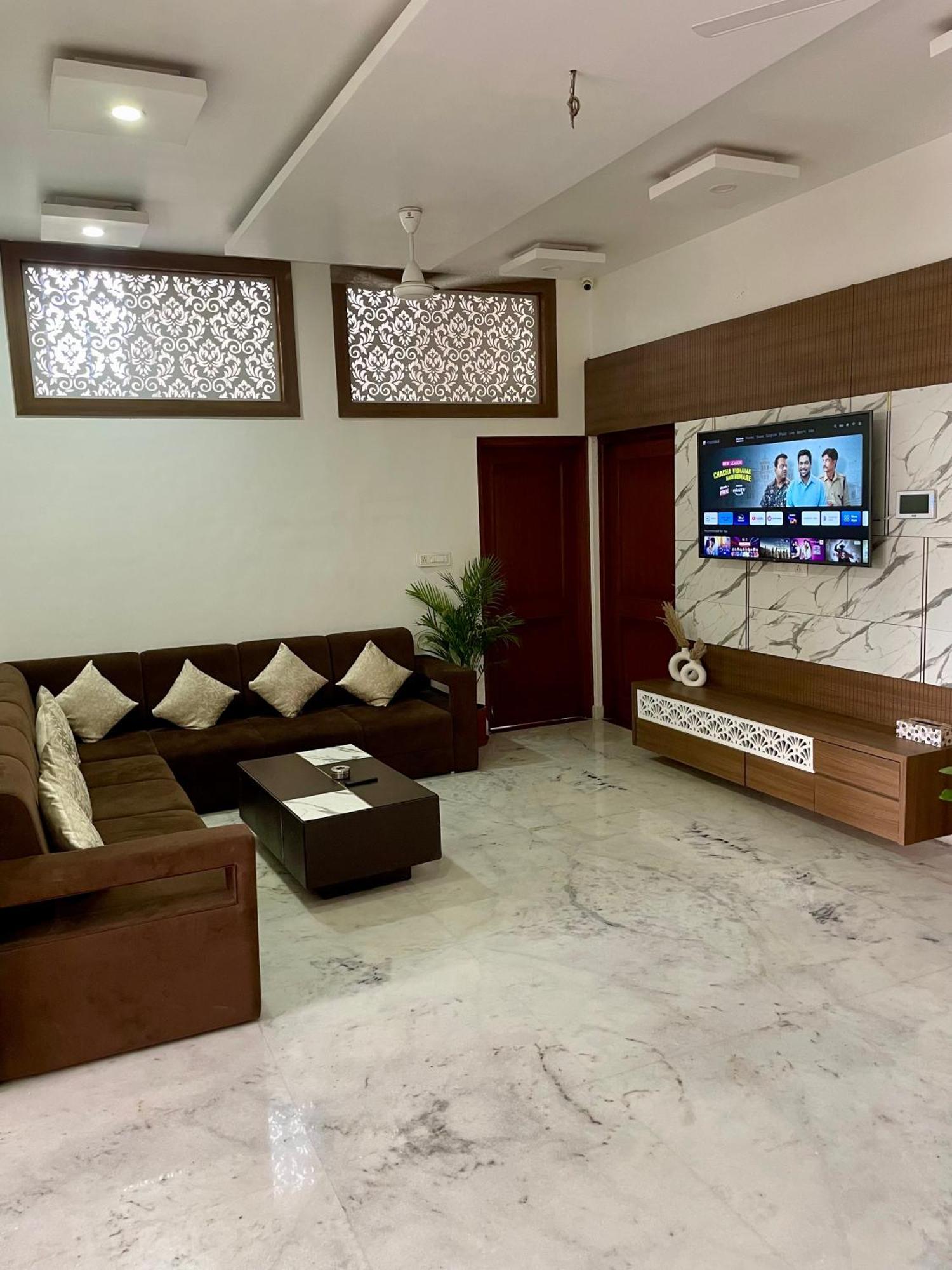 Karni Nivvas - Luxury Redefined Villa Удайпур Екстериор снимка
