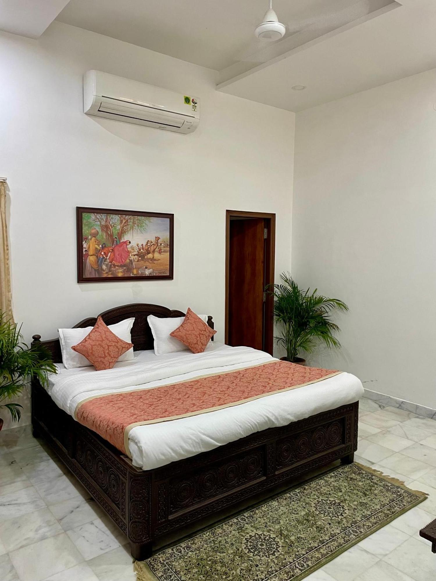 Karni Nivvas - Luxury Redefined Villa Удайпур Екстериор снимка