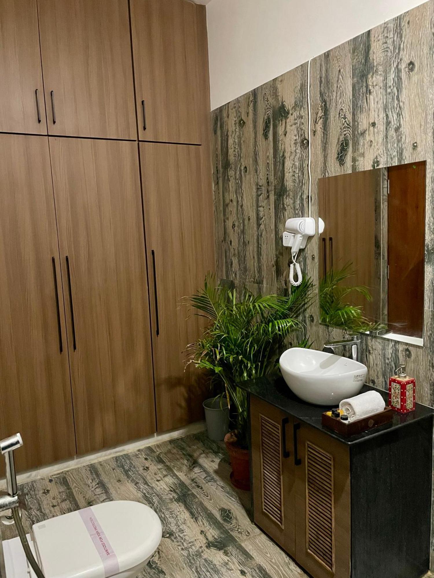 Karni Nivvas - Luxury Redefined Villa Удайпур Екстериор снимка
