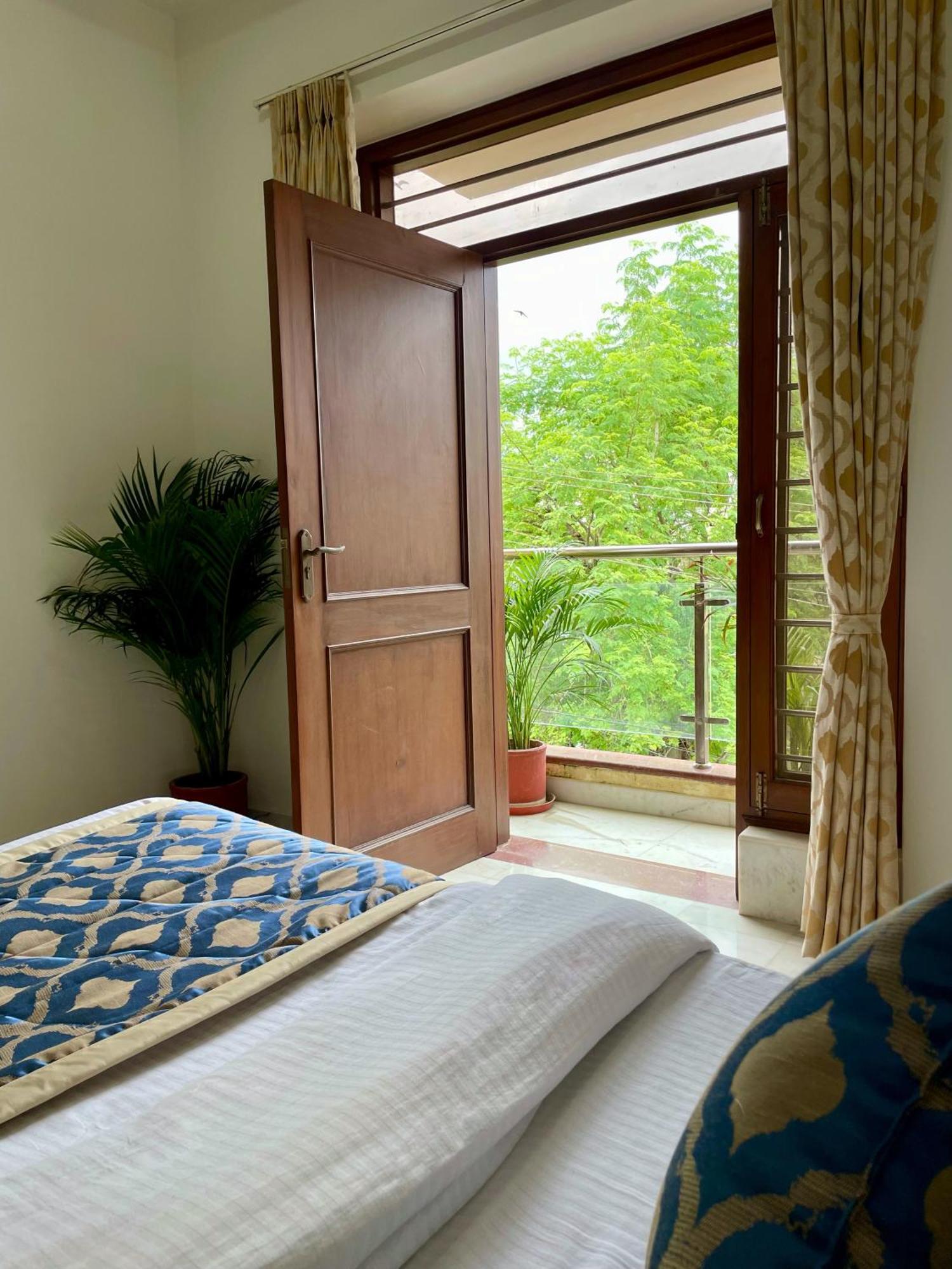 Karni Nivvas - Luxury Redefined Villa Удайпур Екстериор снимка